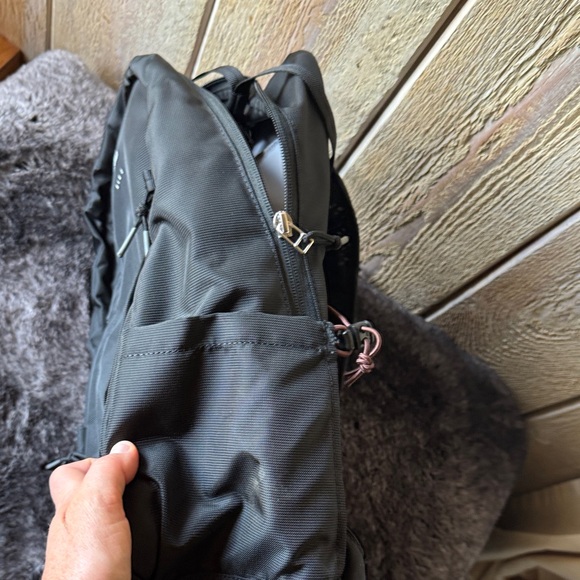 Black Ridge Hike Backpack - Picture 7 of 8